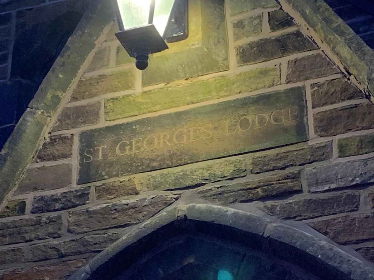 St George'S Lodge Галифакс Экстерьер фото